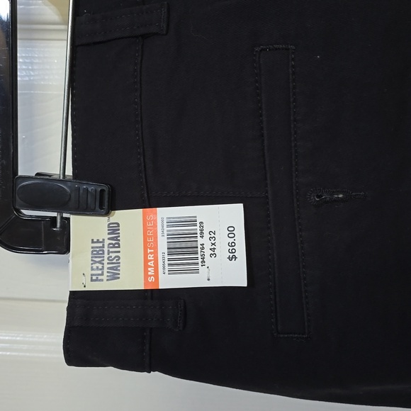 Dockers Men's Athletic Fit Ultimate Chino Pants with Smart 360 Flex, 34Wx32L - Picture 5 of 6